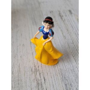 Snow White dance princess mini Disney Pixar toy figure